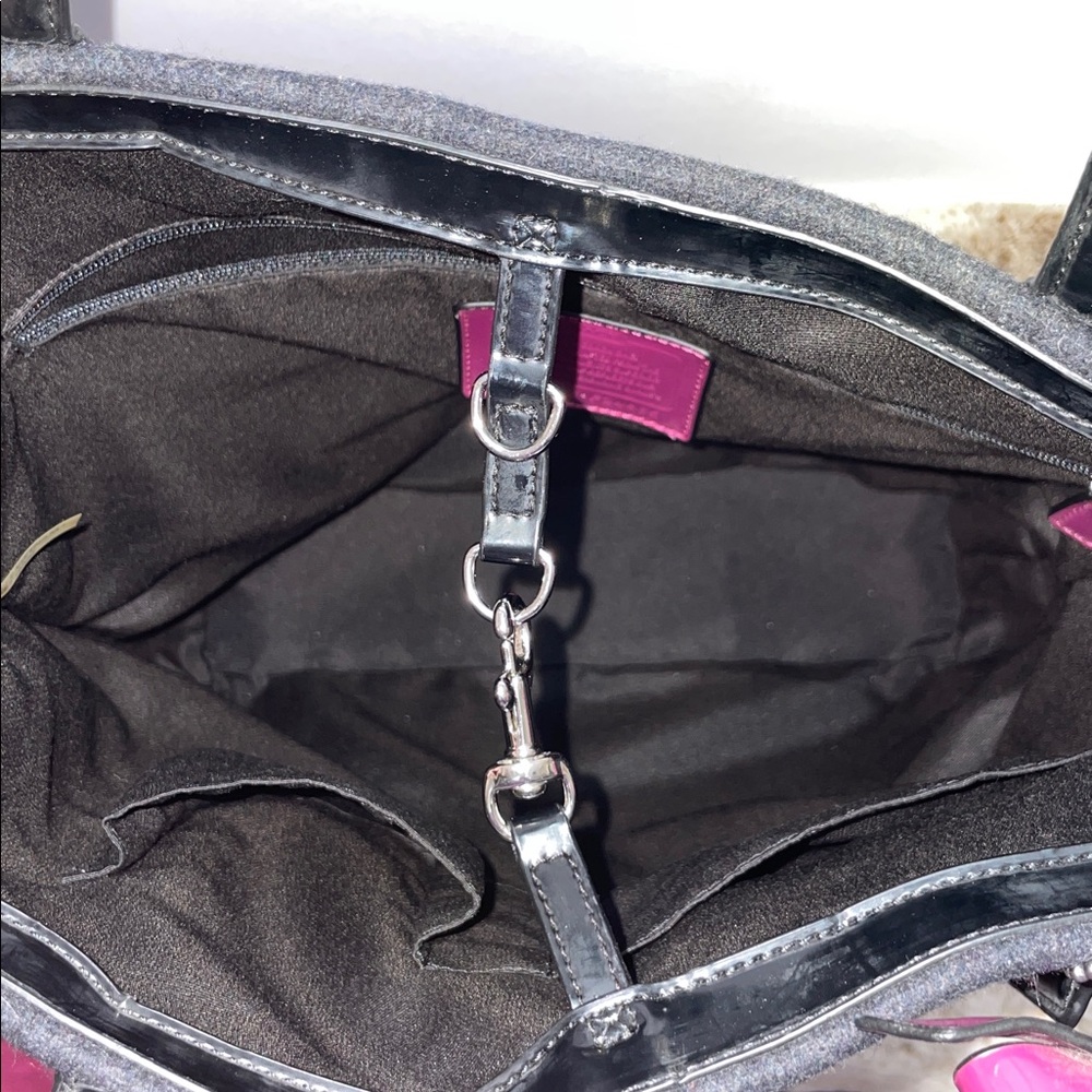 Coach Signature Stripe N/S Wool Tote - Picture 13 of 16